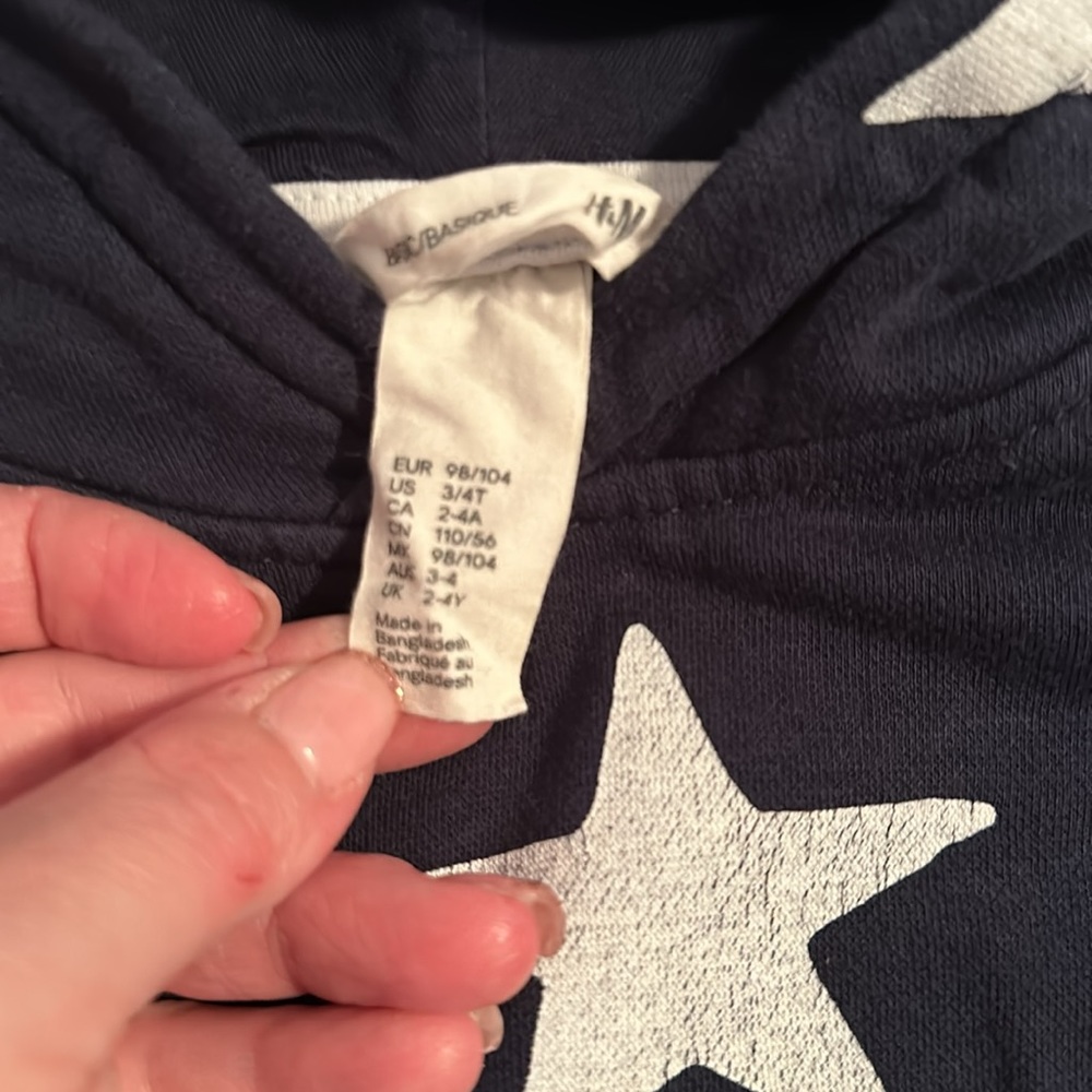 Star sweater - Picture 3 of 3